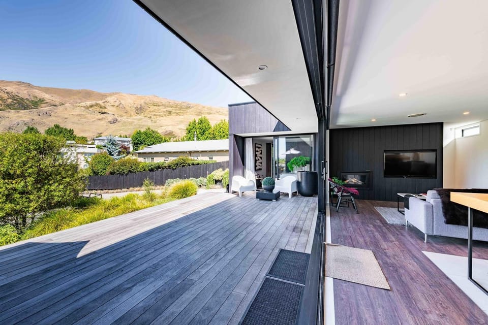 Noir North Retreat House in Wanaka