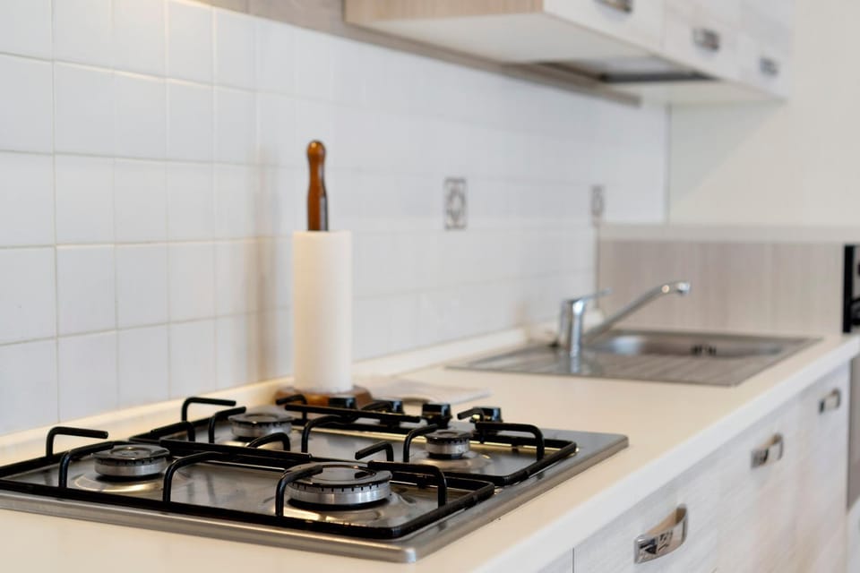 Kitchen or kitchenette, Living room