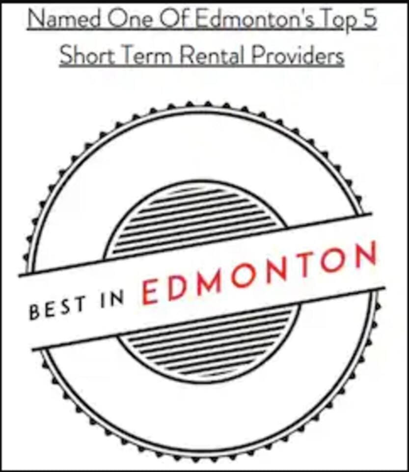 The Obsolete Suite - HotTub - King Bed - AC - Pet Friendly Apartment in Edmonton