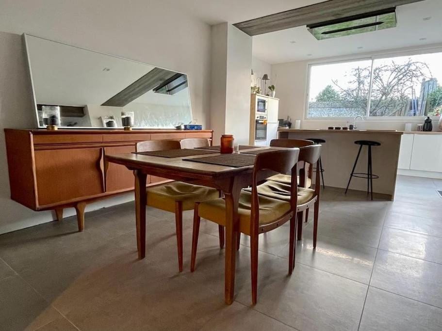 Charmante maison de 110m2 située à Luc à 800 m de la mer House in Normandy