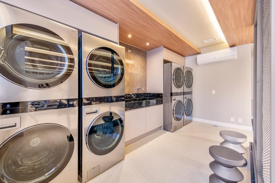 Property building, Area and facilities, laundry, washing machine, dryer, air conditioner