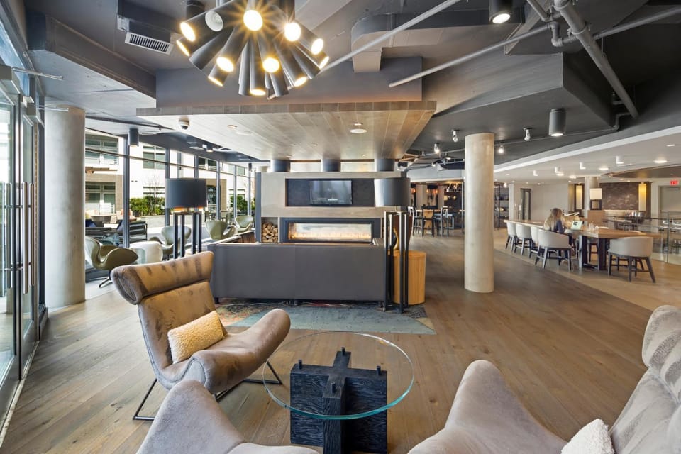 Communal lounge/ TV room, TV and multimedia, flat iron, Internal: Not applicable to any particular room