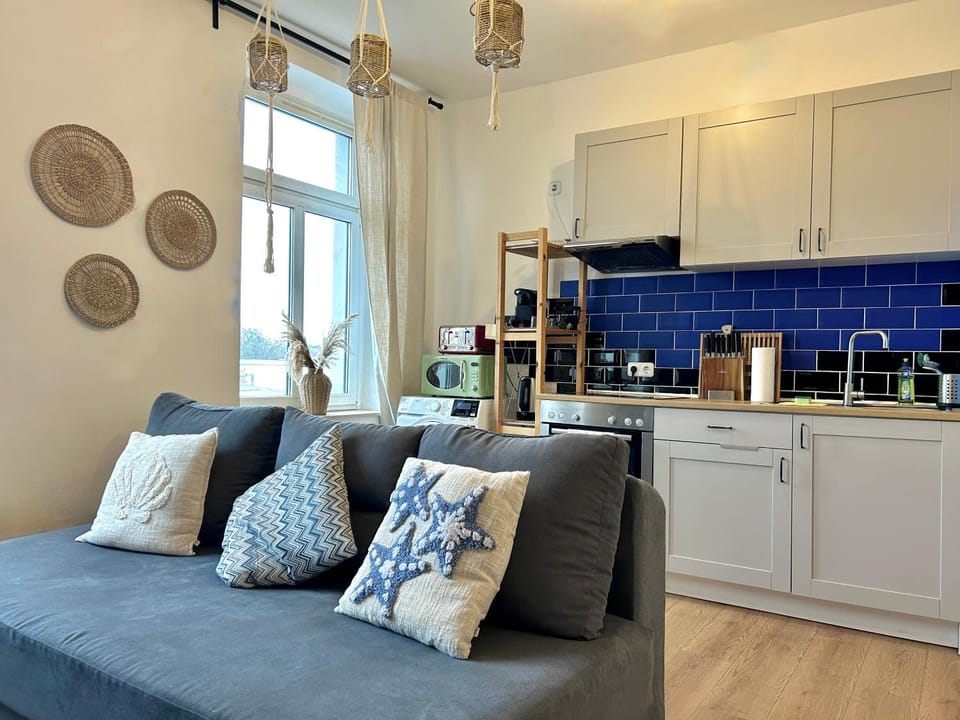Coffee/tea facilities, Kitchen or kitchenette, Living room, Seating area, Dining area, dishwasher, pet friendly, stove