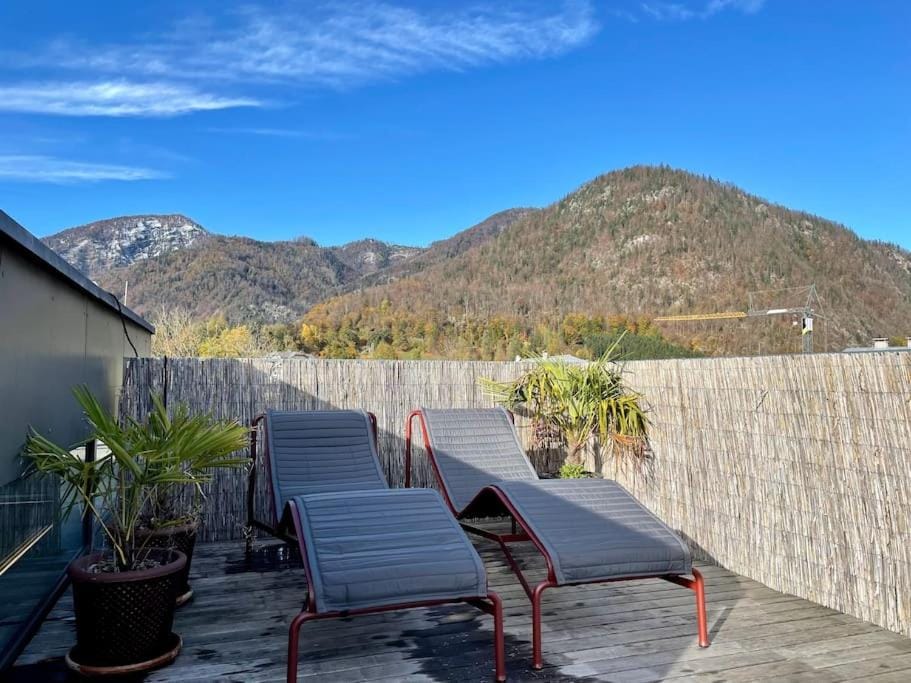 Balcony/Terrace, Mountain view