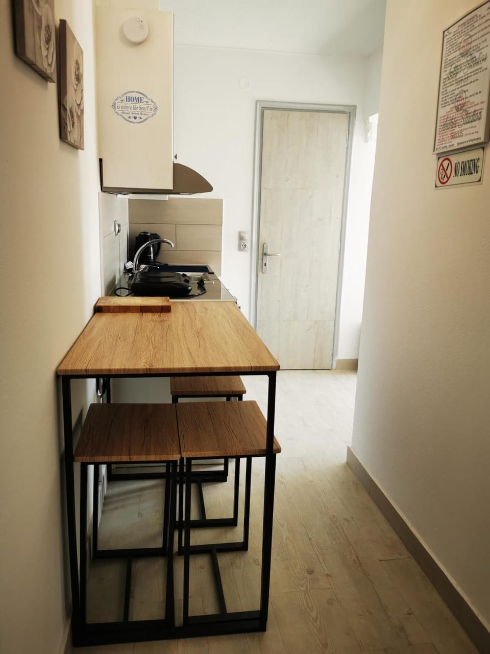 Kitchen or kitchenette, Food, kitchen