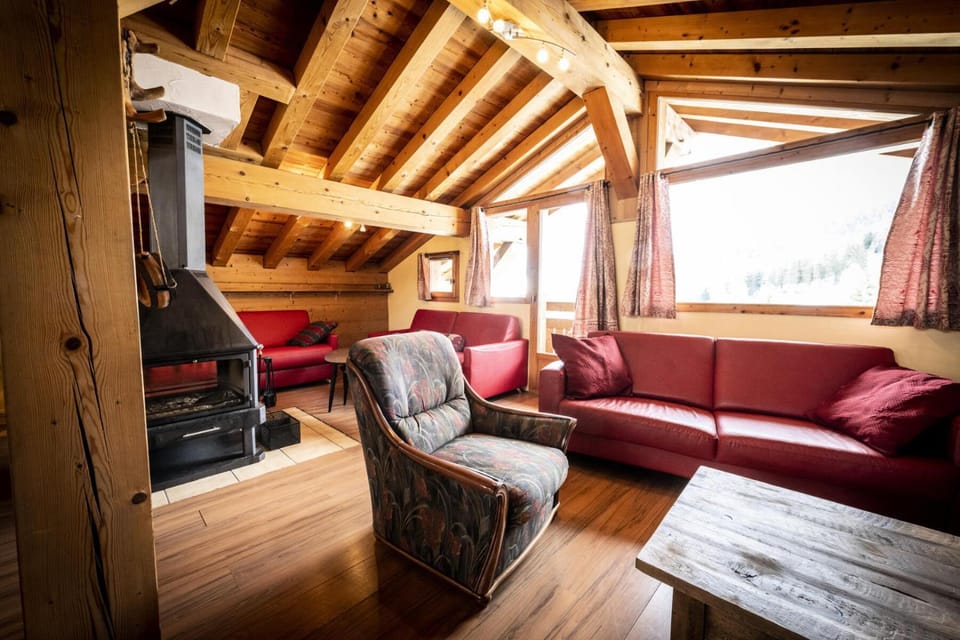 Les Chalets Du Cocoon - CHALET MONT BLANC MAE-1611 Chalet in Mâcot-la-Plagne