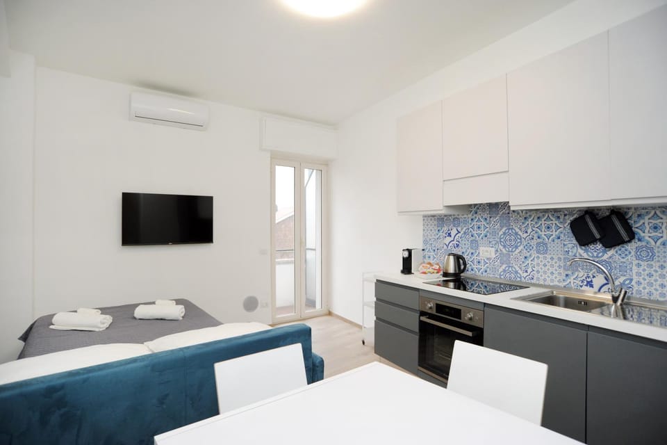 Bed, TV and multimedia, Coffee/tea facilities, Kitchen or kitchenette, Living room, Photo of the whole room, Seating area, Dining area, Bedroom, dishwasher, pet friendly, stove, air conditioner