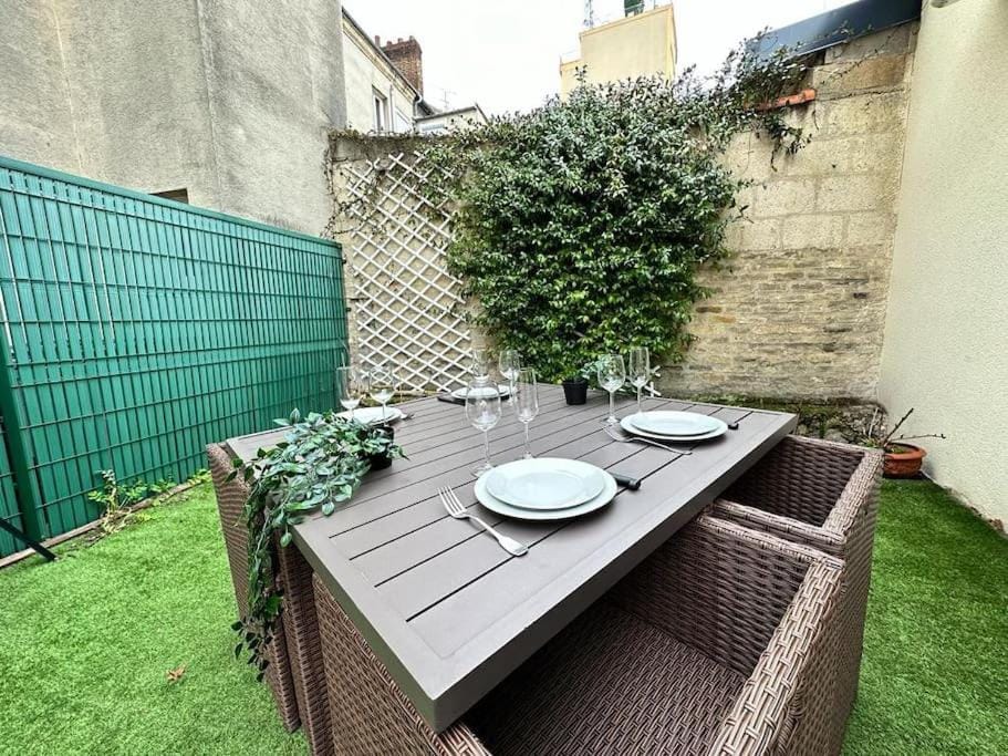 Garden, Balcony/Terrace