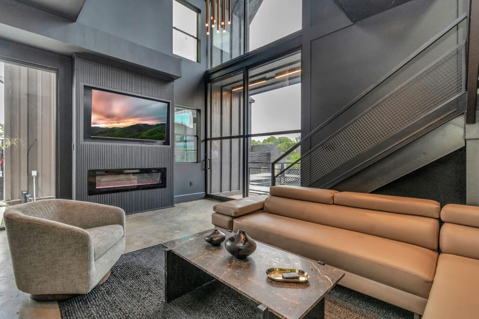Prolific Oasis Event Space HTX House in Houston
