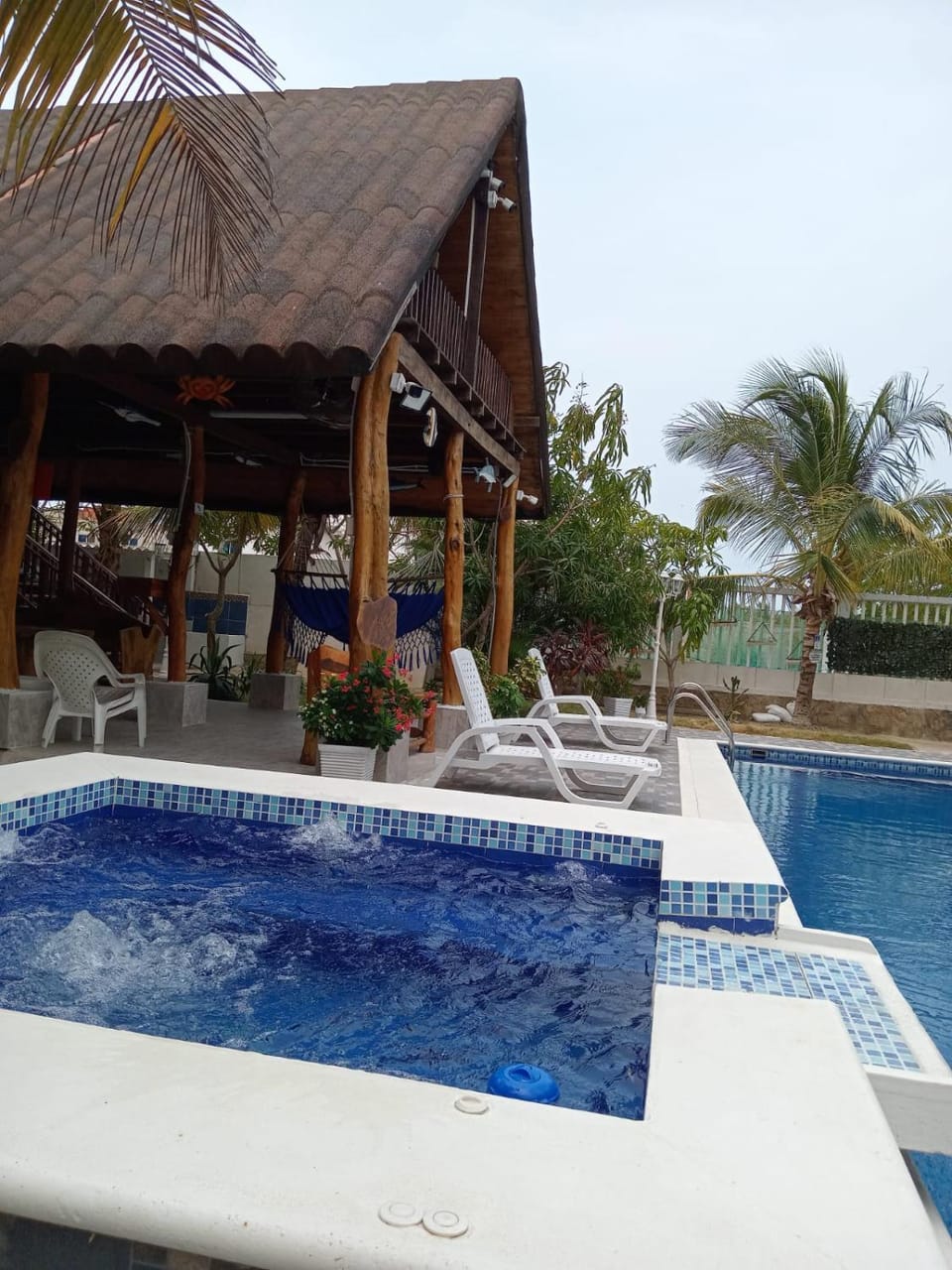 Property building, Hot Tub, Balcony/Terrace, Spa and wellness centre/facilities, Swimming pool