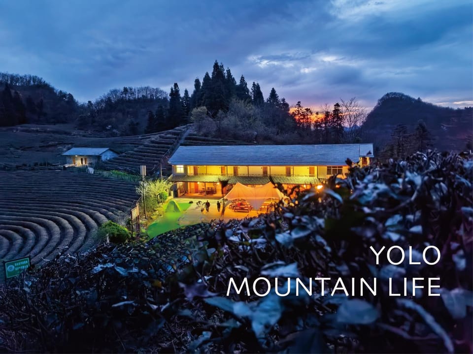 Property building, Nearby landmark, Natural landscape, Text overlay