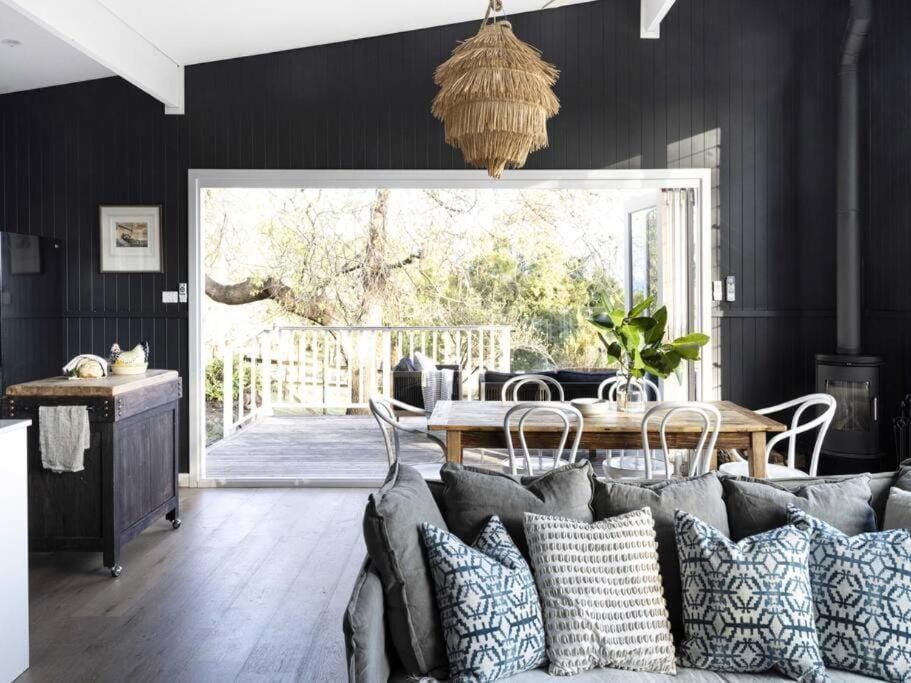 Jamberoo Valley Farm House in Jamberoo