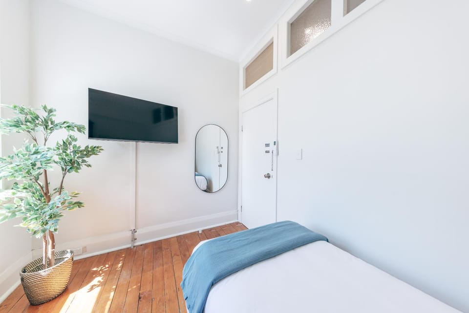 Gaslight Inn - Adults Only Hotel in Surry Hills