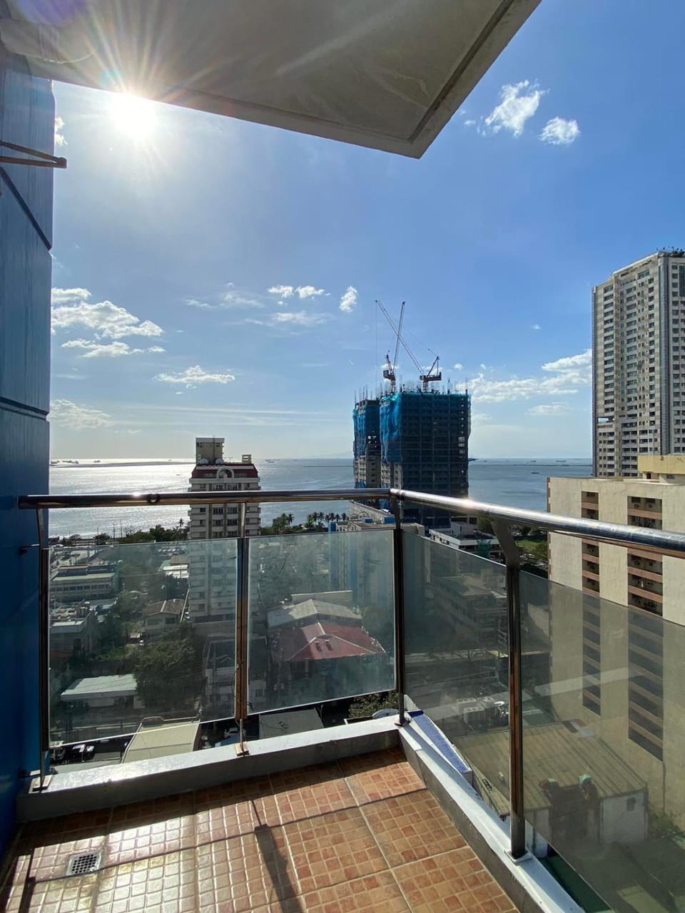 Malate Bayview Mansion 17A/B Apartment in Manila City