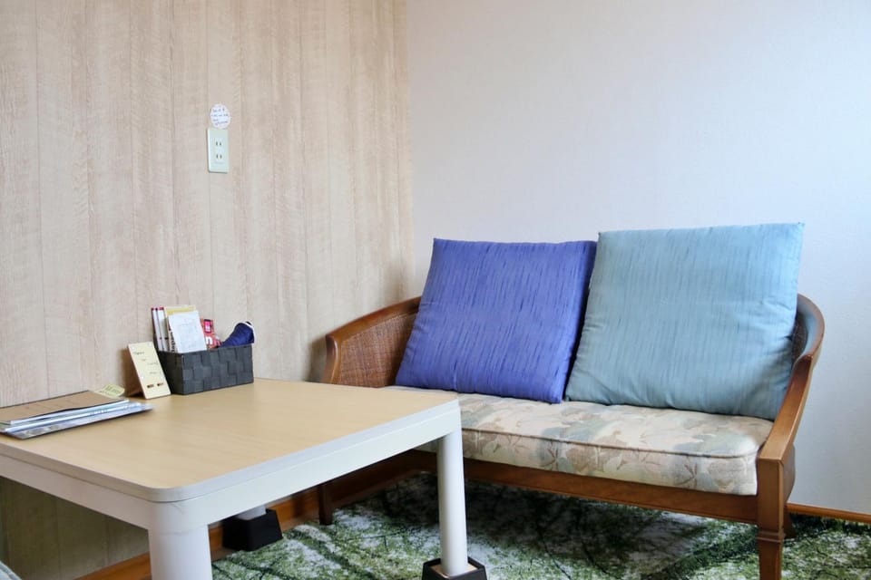 Living room, Photo of the whole room