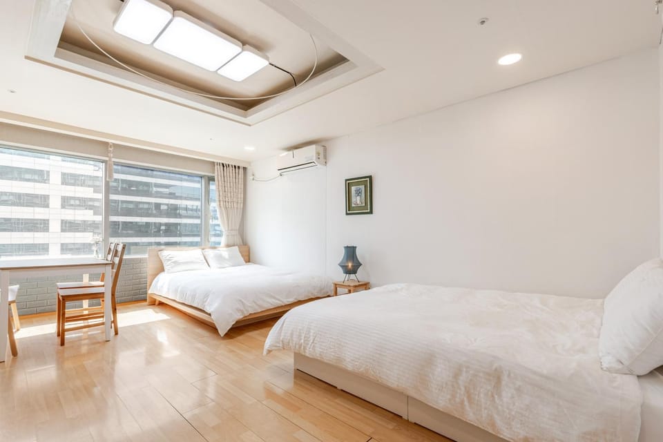 JSM Studio Hongik Apartment in Seoul