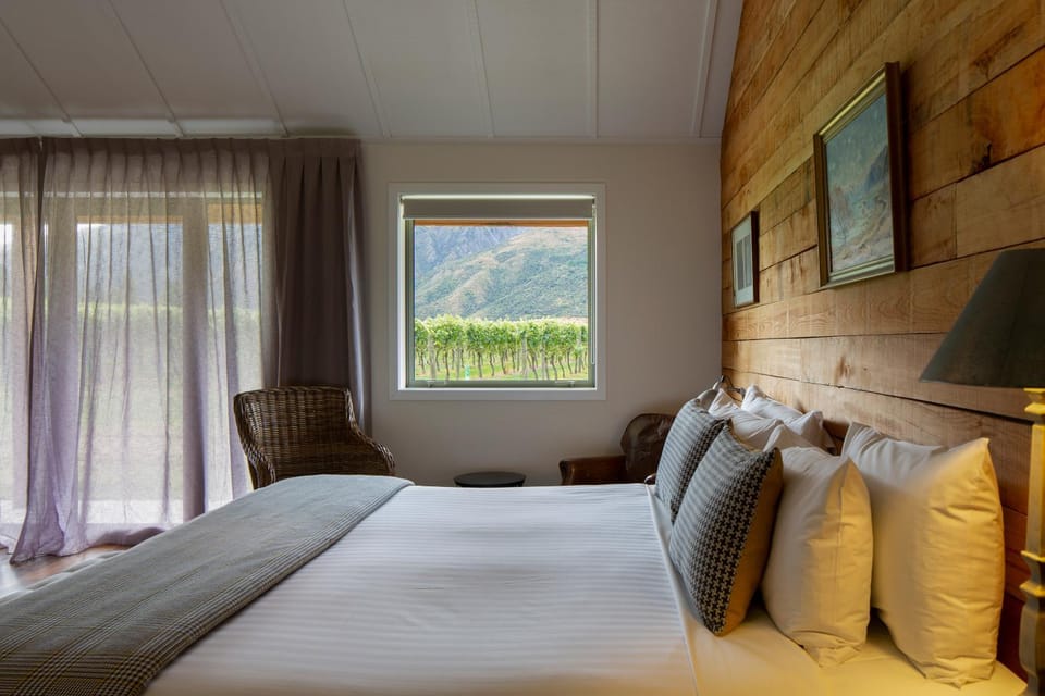 Bed, View (from property/room)