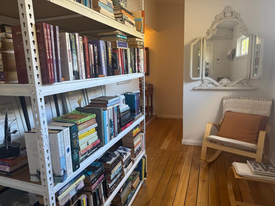 Writer's Cottage, luxurious oasis in the heart of North Hobart House in Hobart