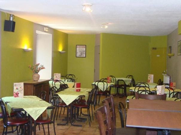 AUX GLOBE-TROTTERS Hotel in Auvergne-Rhône-Alpes