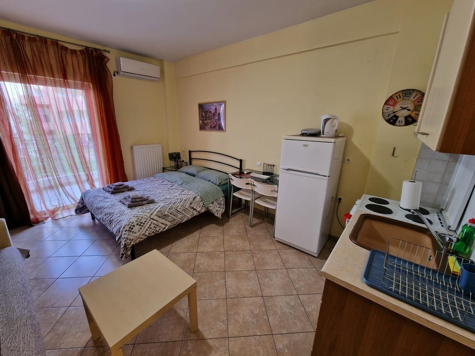 Diana's Cozy 3 Studio Apartment in Ioannina