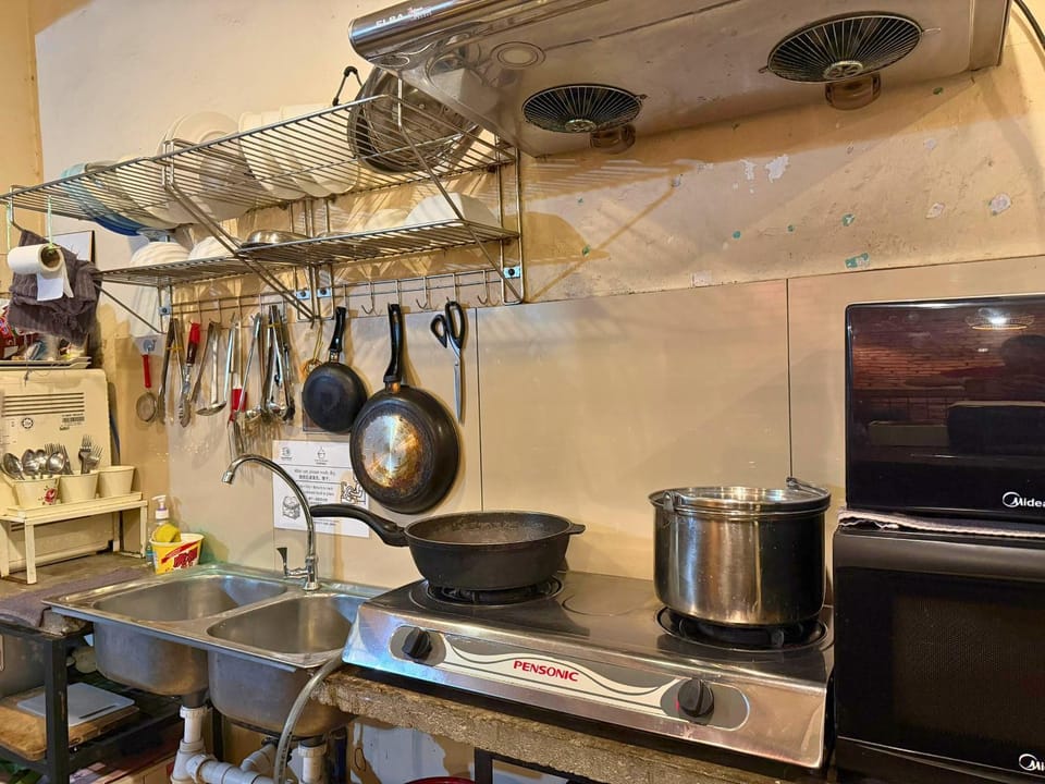 Kitchen or kitchenette, kitchen