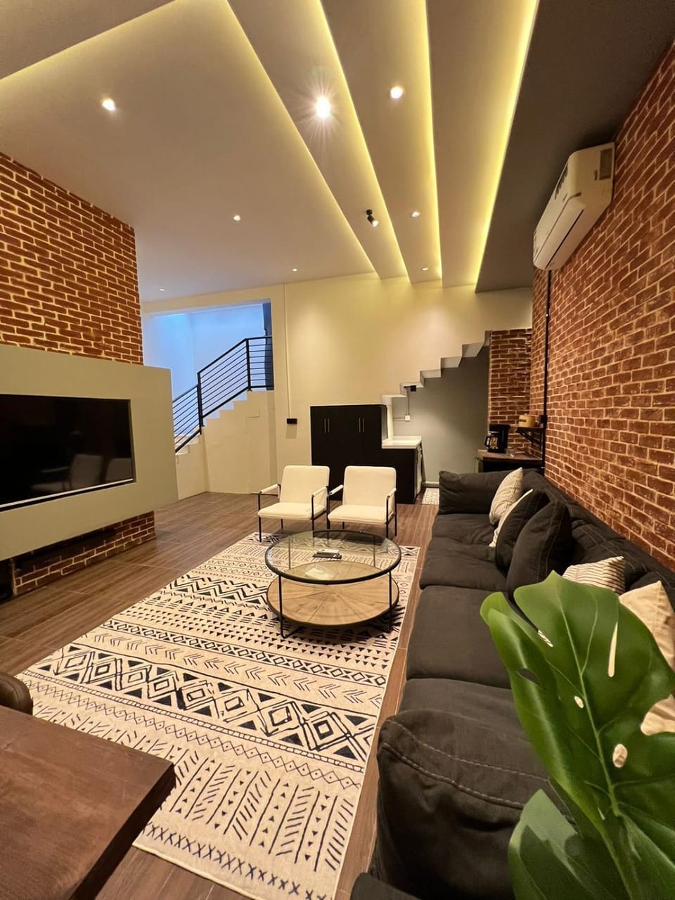 TV and multimedia, Seating area