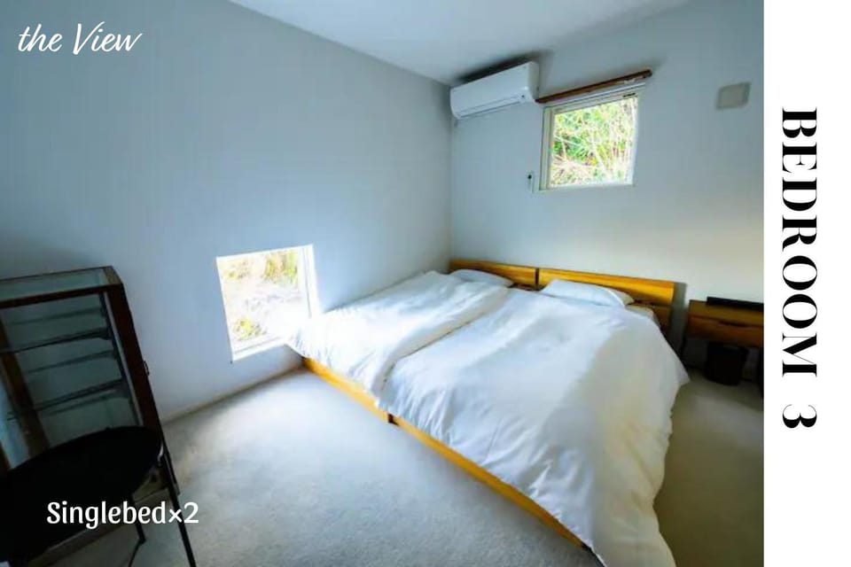 Bed, Bedroom, Text overlay