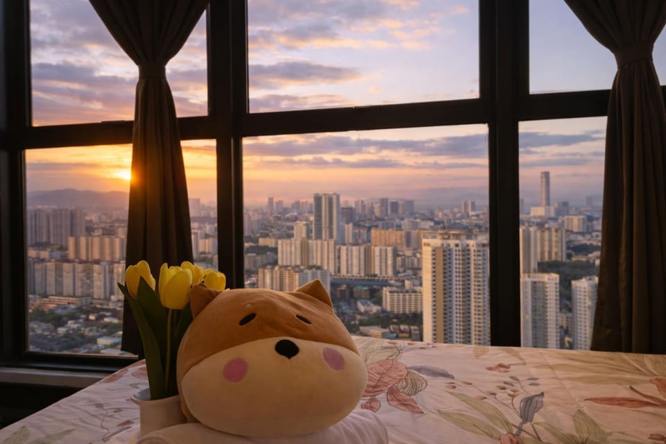 Bed, Photo of the whole room, Bedroom, City view, Sunrise, Sunset