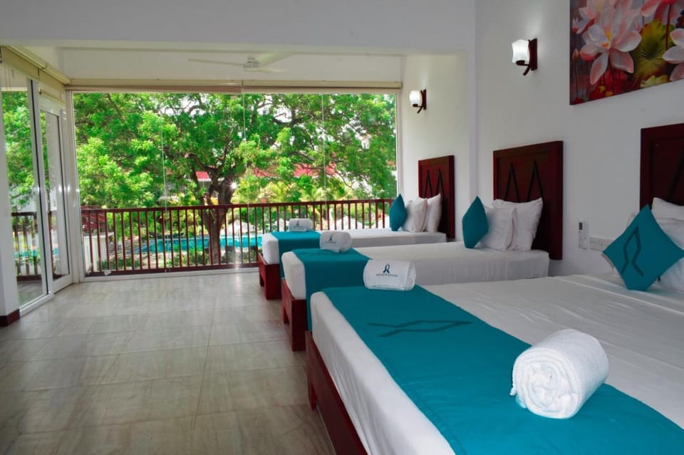Balcony/Terrace, Living room, Photo of the whole room, Seating area