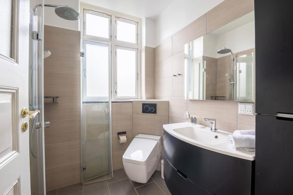 Shower, Bathroom