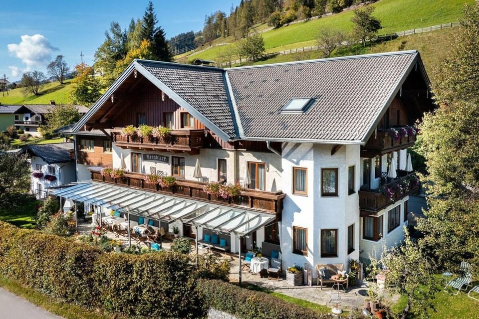 Property building, Day, Natural landscape, Garden, Garden view, Mountain view