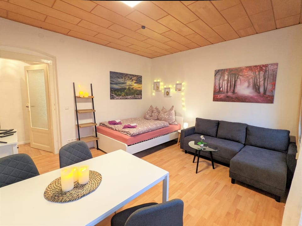 R2 - Urlaubsmagie - 5 Fussminuten zur Elbe, Pool Apartment in Bad Schandau