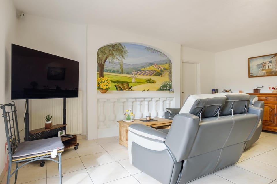 Property building, Living room