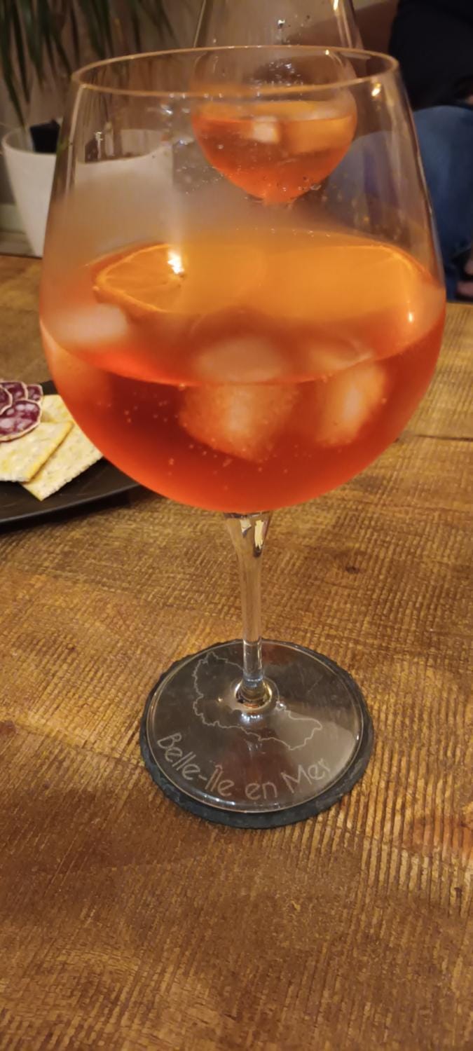 Lounge or bar, Alcoholic drinks