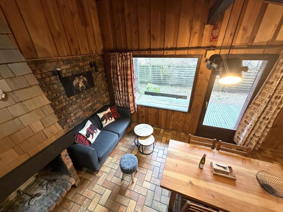 Communal lounge/ TV room, Living room