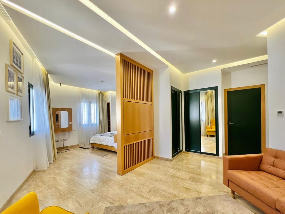 Photo of the whole room