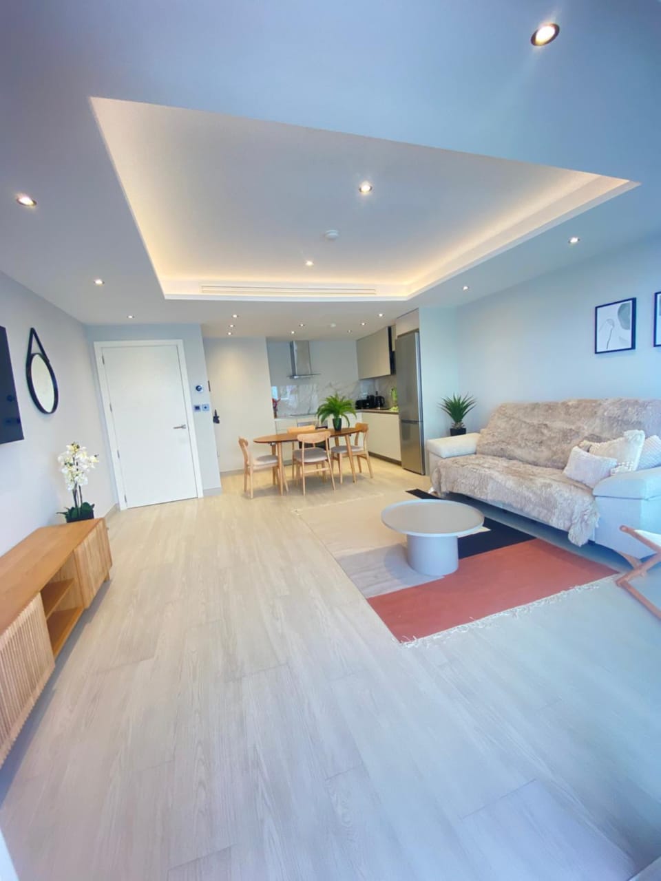Kitchen or kitchenette, Living room, Photo of the whole room, Seating area, Dining area