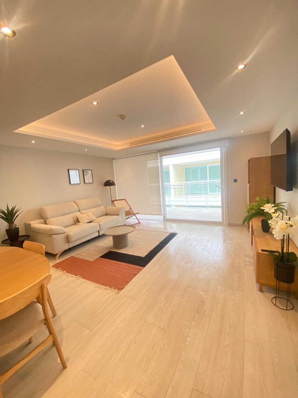 TV and multimedia, Living room, Photo of the whole room, Seating area