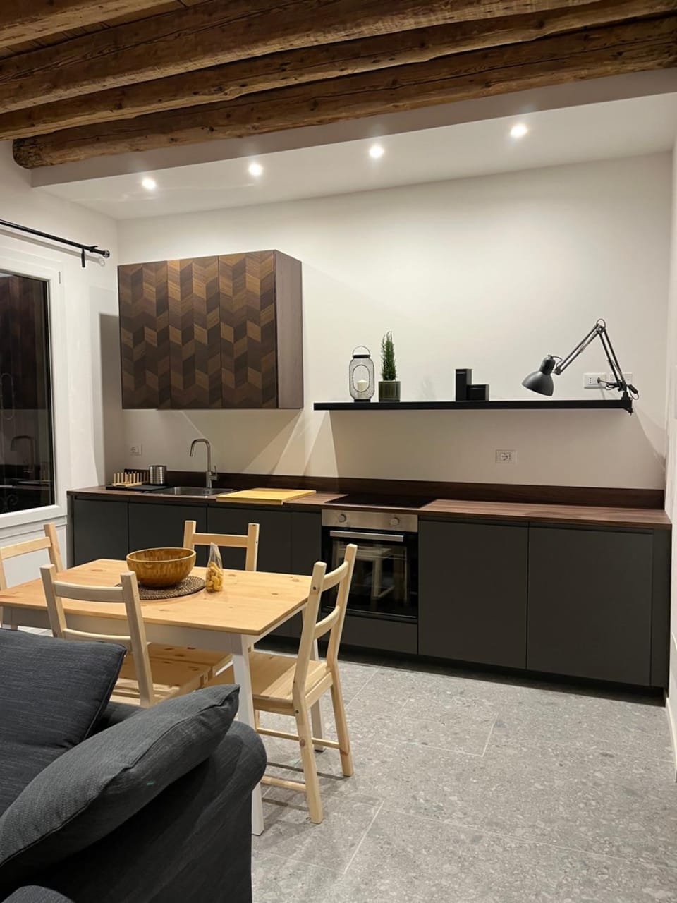 Kitchen or kitchenette, Living room, Seating area