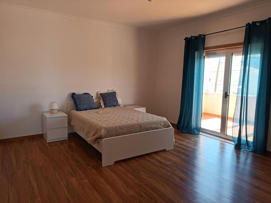 Holiday HouseV5 W/Pool & BBQ House in Albufeira