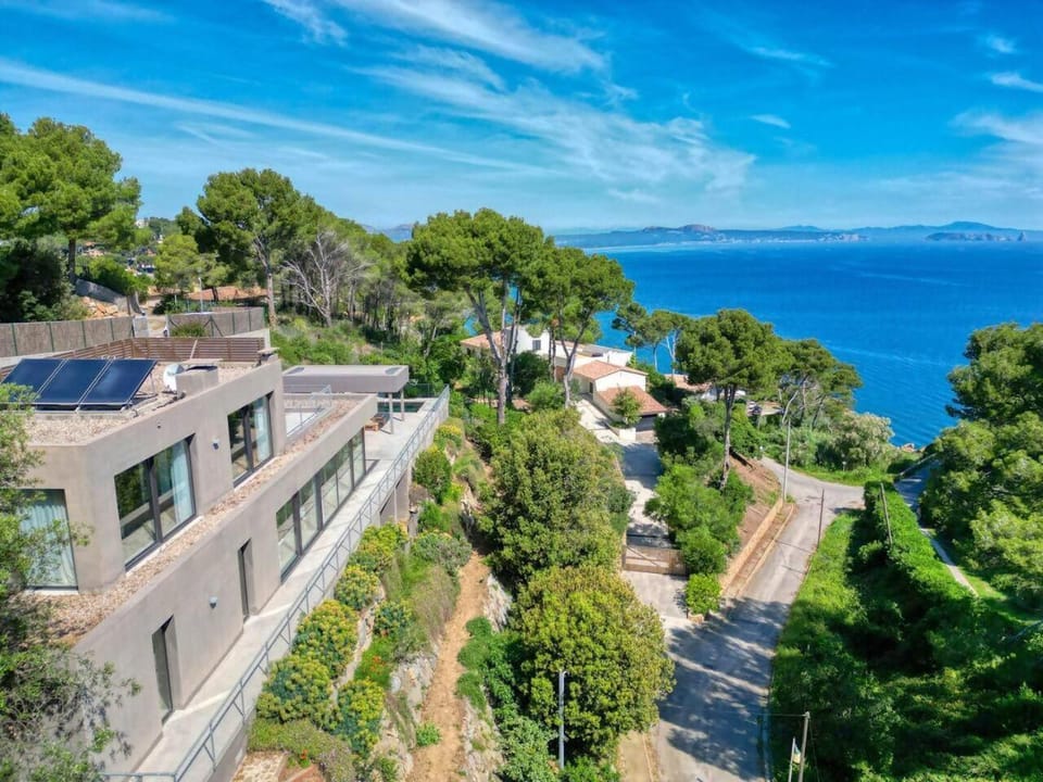Property building, Sea view