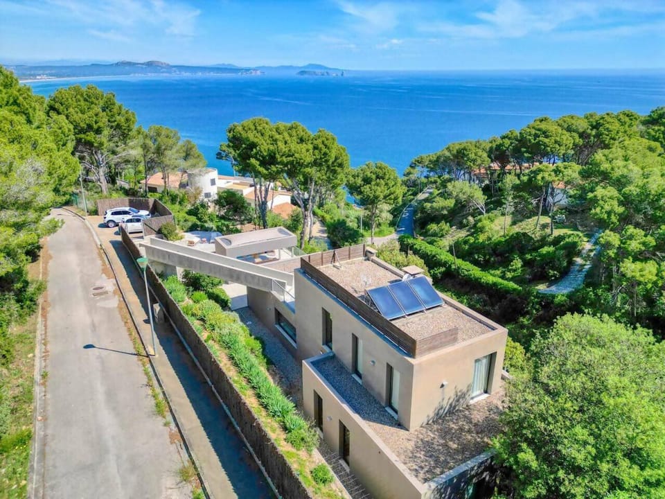 Property building, Bird's eye view, Sea view