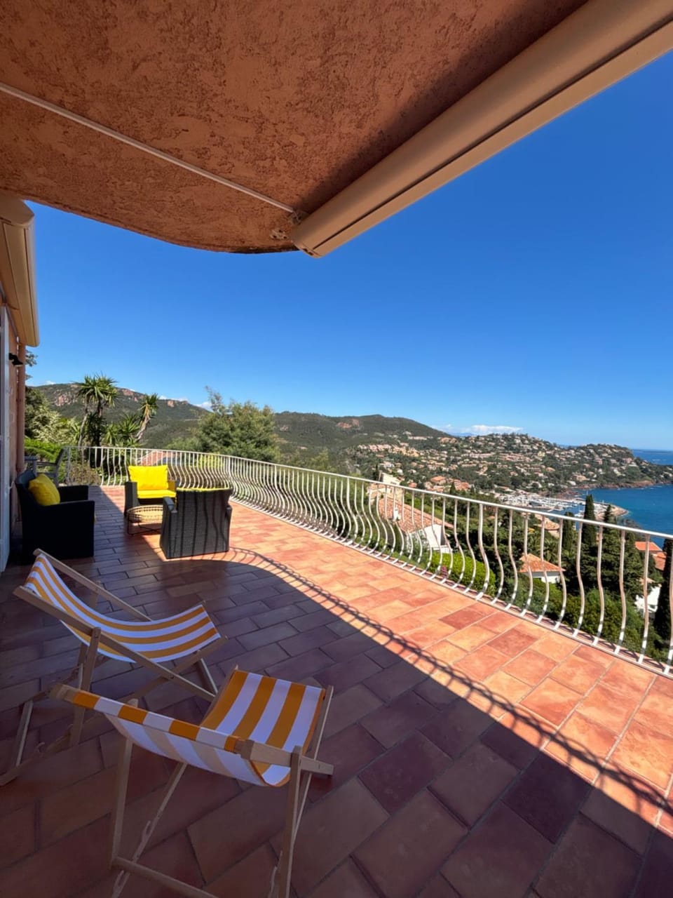 Villa Provençale vue mer & piscine privée Villa in Saint-Raphael