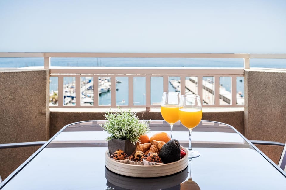 View (from property/room), Balcony/Terrace, Balcony/Terrace, Dining area, Sea view