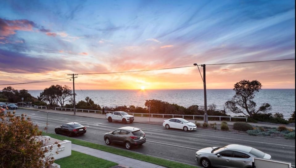 Stunning water views - Bayside Beach House Mornington House in Mornington