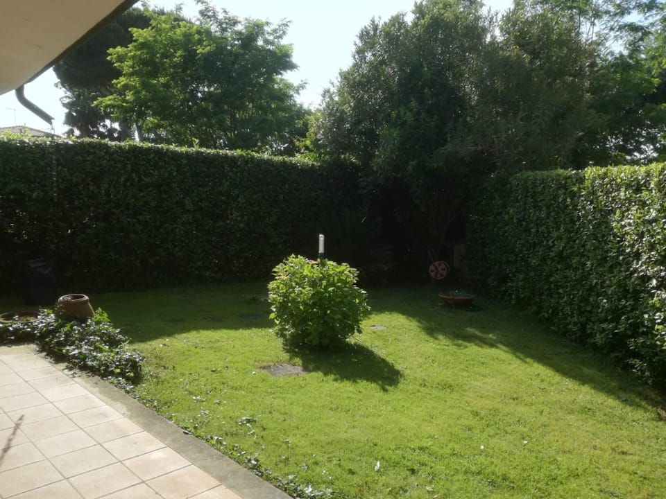 Holiday home Villetta Cinquale House in Province of Massa and Carrara