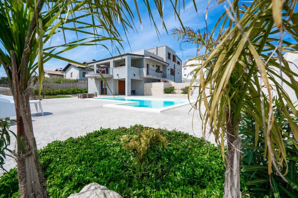 Property building, Pool view
