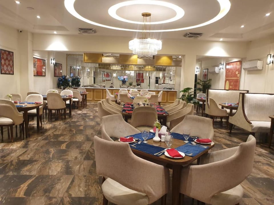 Restaurant/places to eat