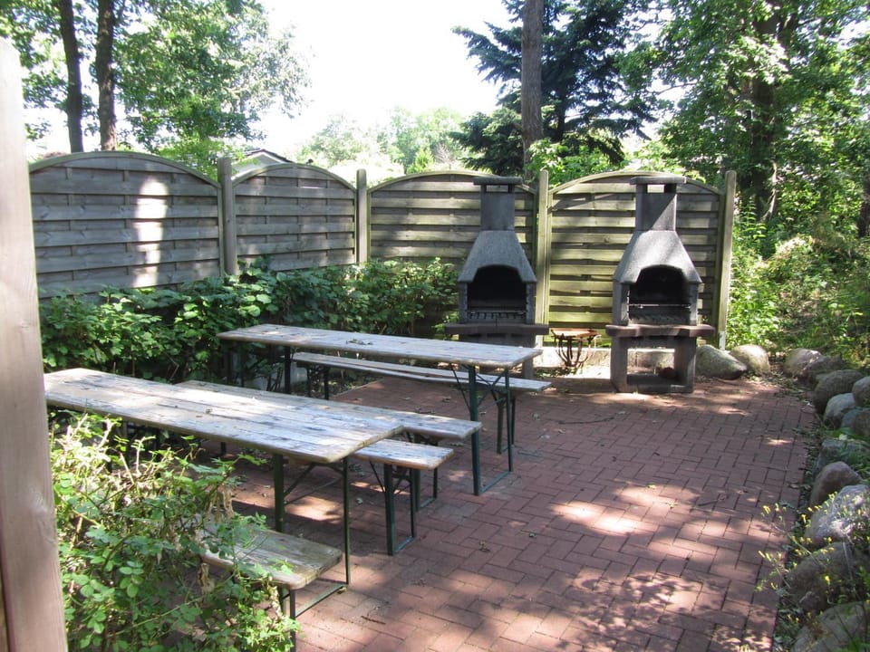Patio, BBQ facilities