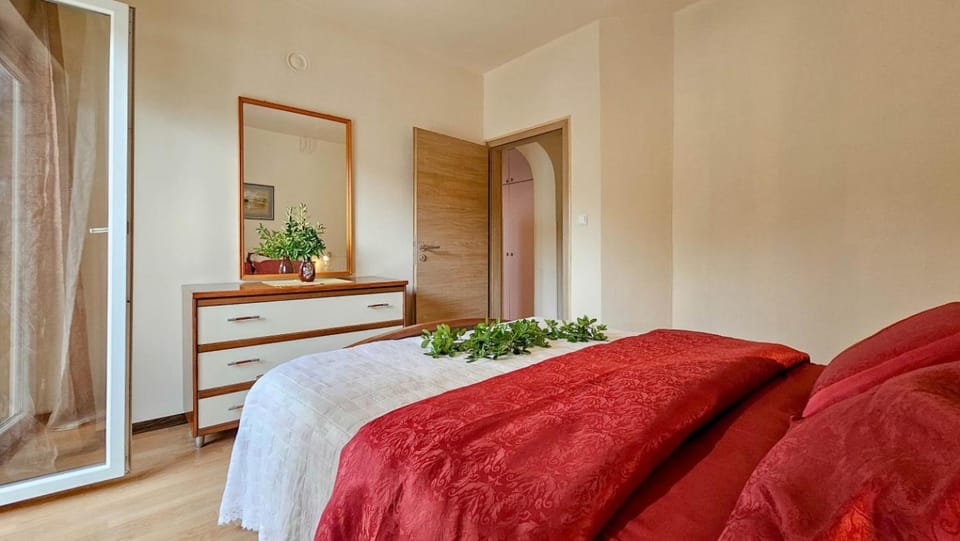 Romana 1 Apartment in Novigrad